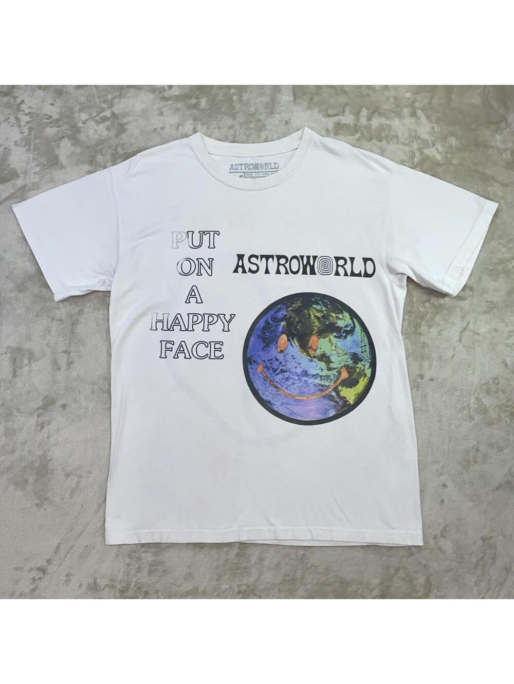 Travis Scott Astroworld White Tee Happy Face Down to Earth Short Sleeve Men’s M